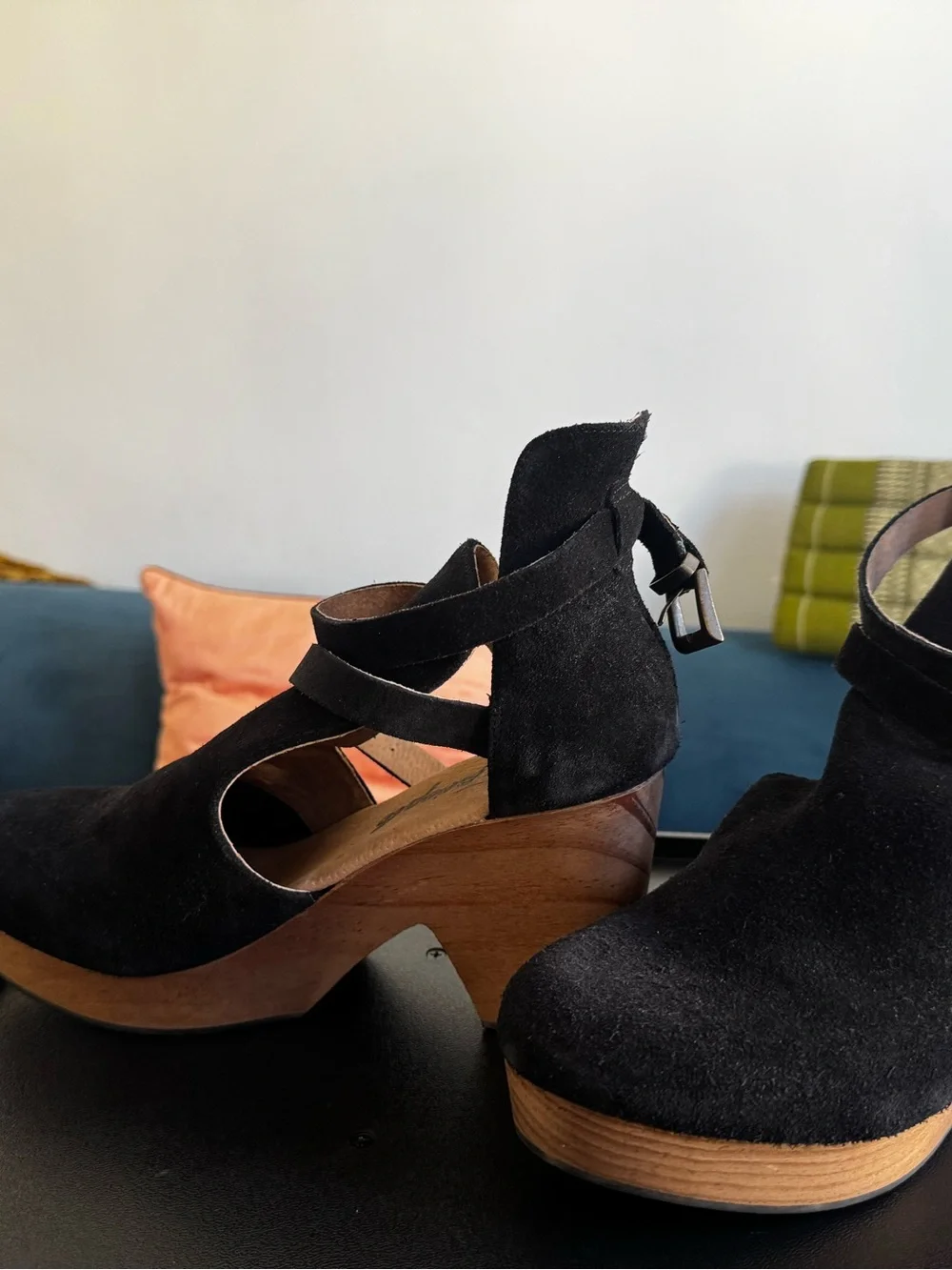 Free People Cedar Clog - Black Suede Platforms with Straps -  NEVER WORN Sz 39/9